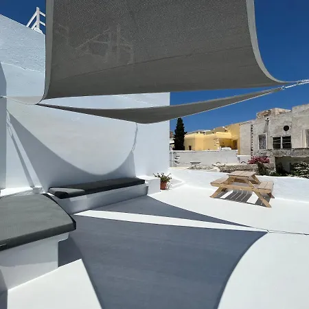 Cycladic Rooftop House In The Heart Of Parikia Holiday home