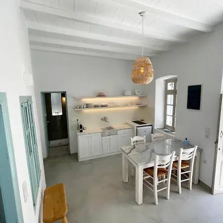 Cycladic Rooftop House In The Heart Of Parikia Сasa de vacaciones Páros